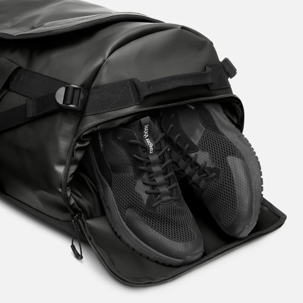 Bolso Duffle 70L Negro Haka Honu - Imagen 6