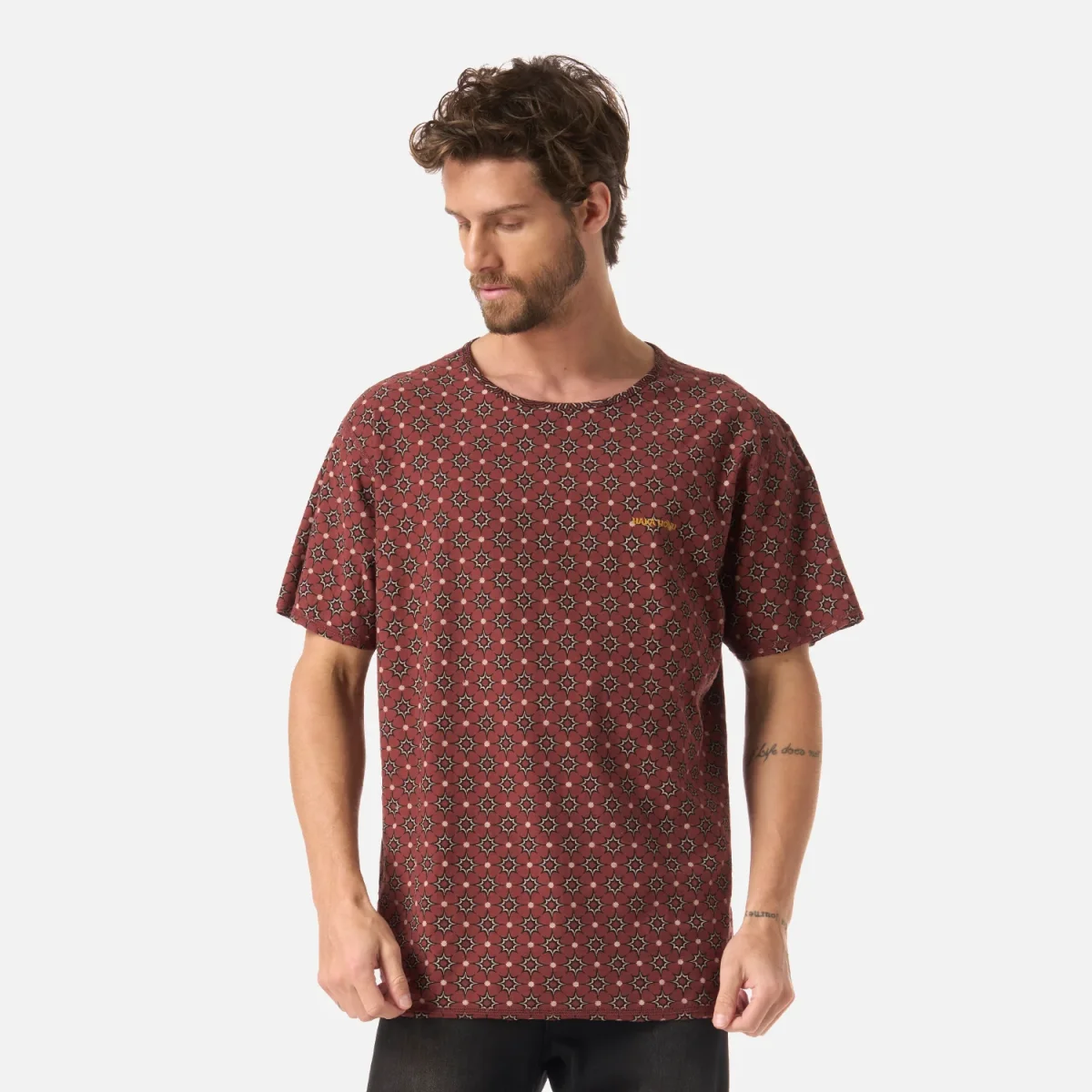 Polera Hombre Bi-curioso Print Vino Haka Honu - Imagen 7